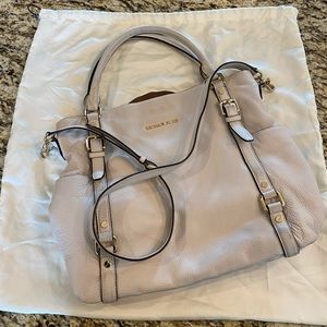 Michael Kors white bag with crossbody strap